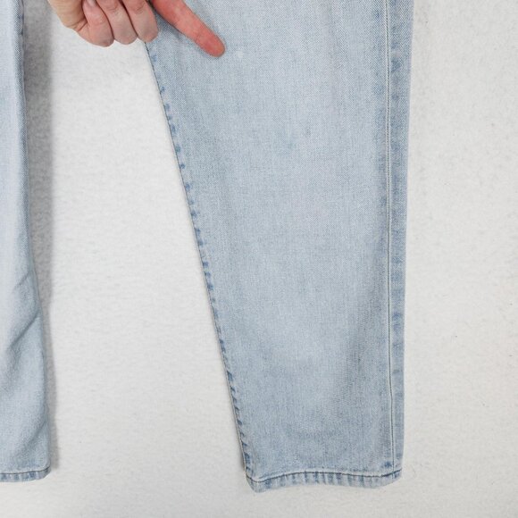 Banana Republic Jeans Men 31x32 Blue Light Wash Relaxed Button Fly Made in Italy - Picture 4 of 16